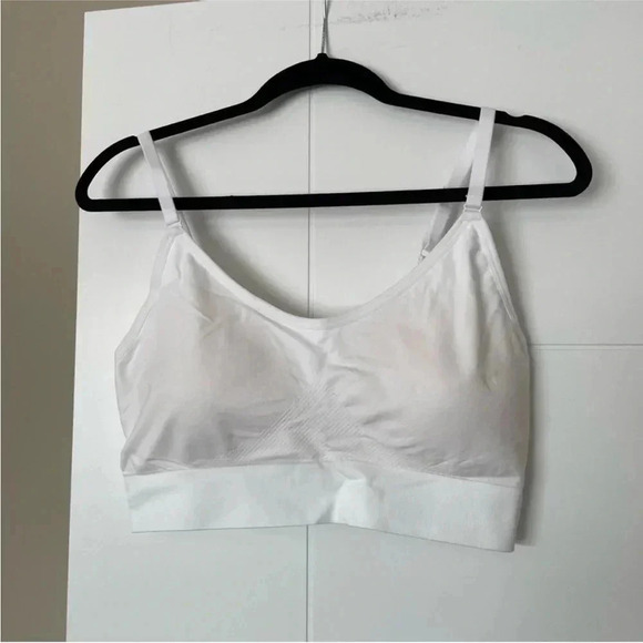Size 1X FWD White Seamless Sports Bra - Picture 3 of 5